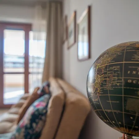 Sopra Le Nuvole Casa Fco * فيوميتشينو