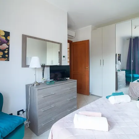 Sopra Le Nuvole Casa Fco * فيوميتشينو